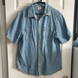Levi’s Men’s Button Up Short Sleeve Denim Shirt Size L
